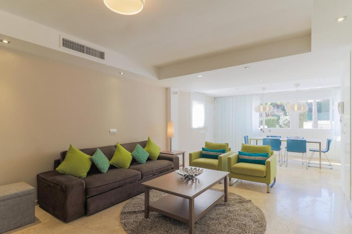 C43 - Family House With Terrace And Shared Pool Villa Benalmadena Exterior photo