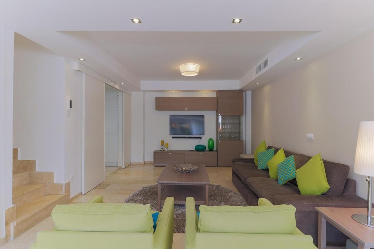 C43 - Family House With Terrace And Shared Pool Villa Benalmadena Exterior photo